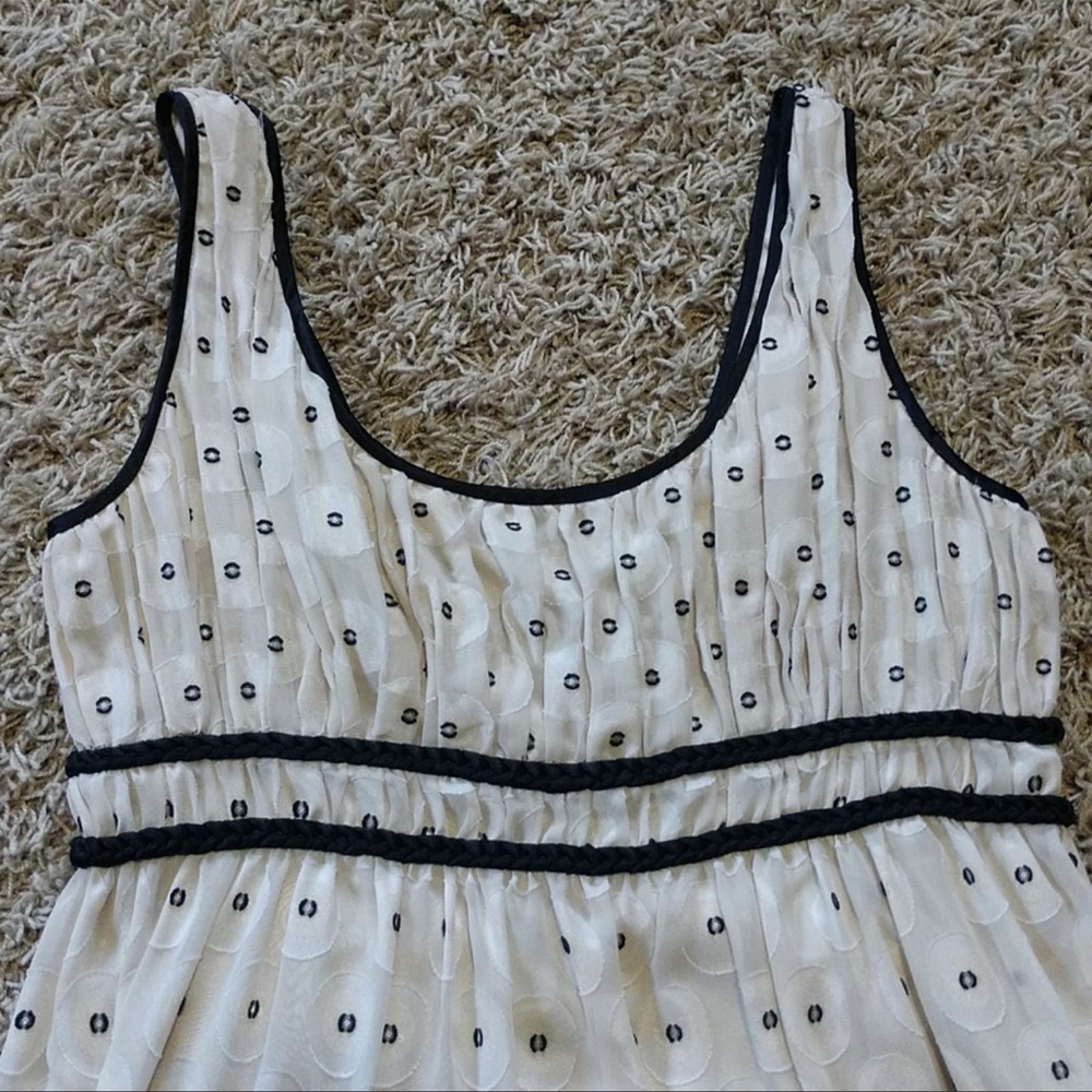 Papell Sleeveless Empire Waist Lined Dress